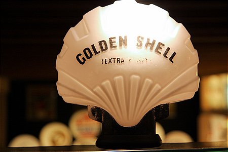 SHELL GOLDEN (Small oil globe) - click to enlarge